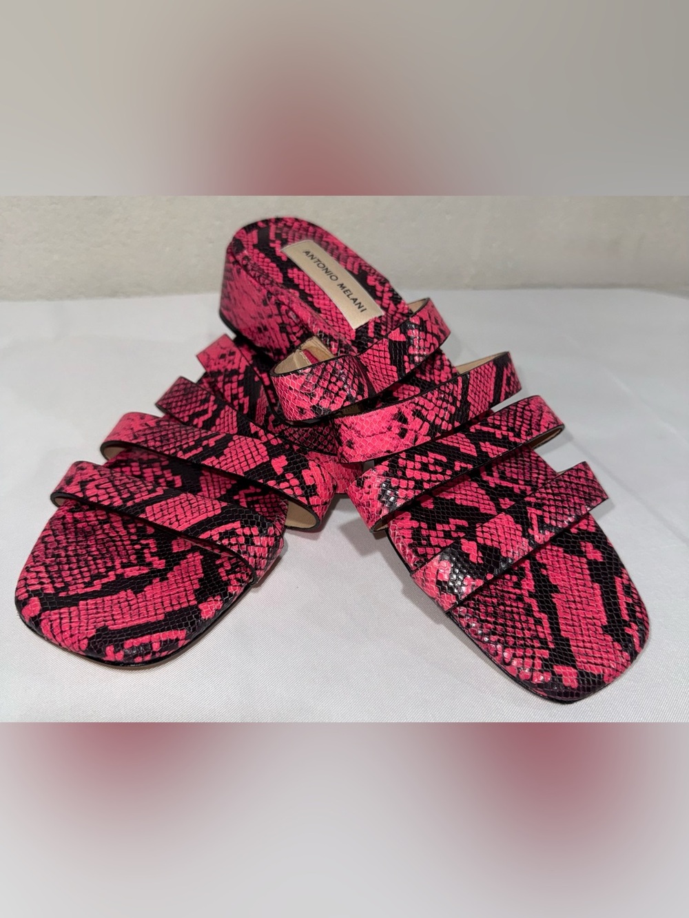 Antonio Melani Cosgrove Pink Snake Sandals 8.5